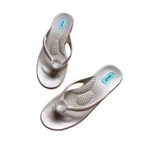 Oka-B Womens Taupe Rhinestone Medallion Thong Sandals Flip Flops Size M 7-8 USA